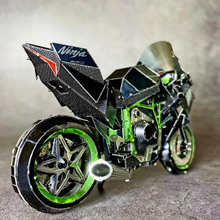 Сборная модель 3D Kawasaki Ninja H2R (KMB029)